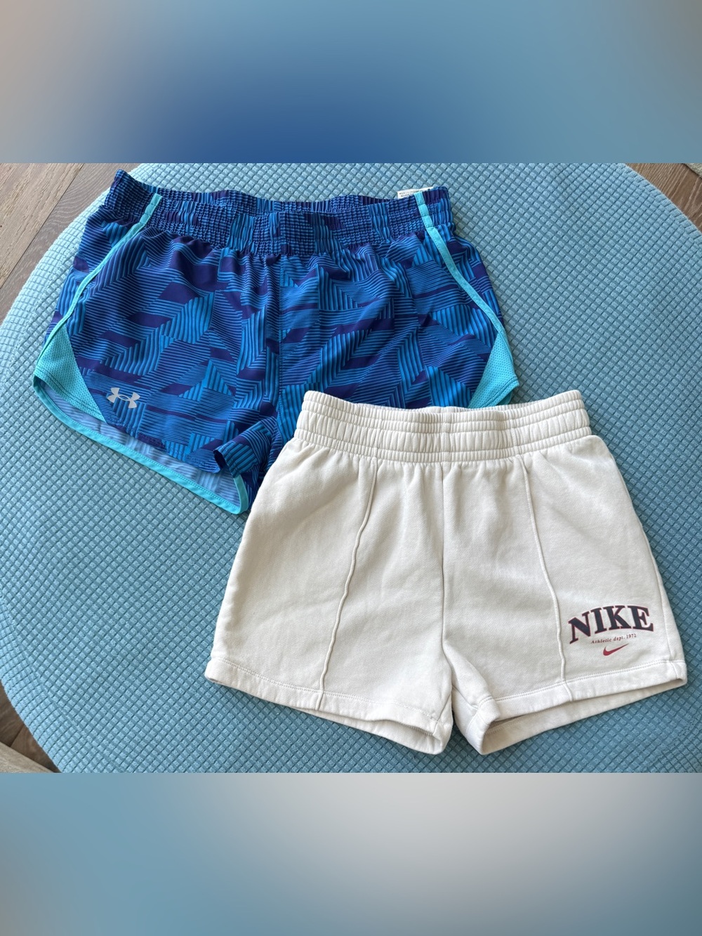 Nike & Under Armour girls youth athletic shorts size large.